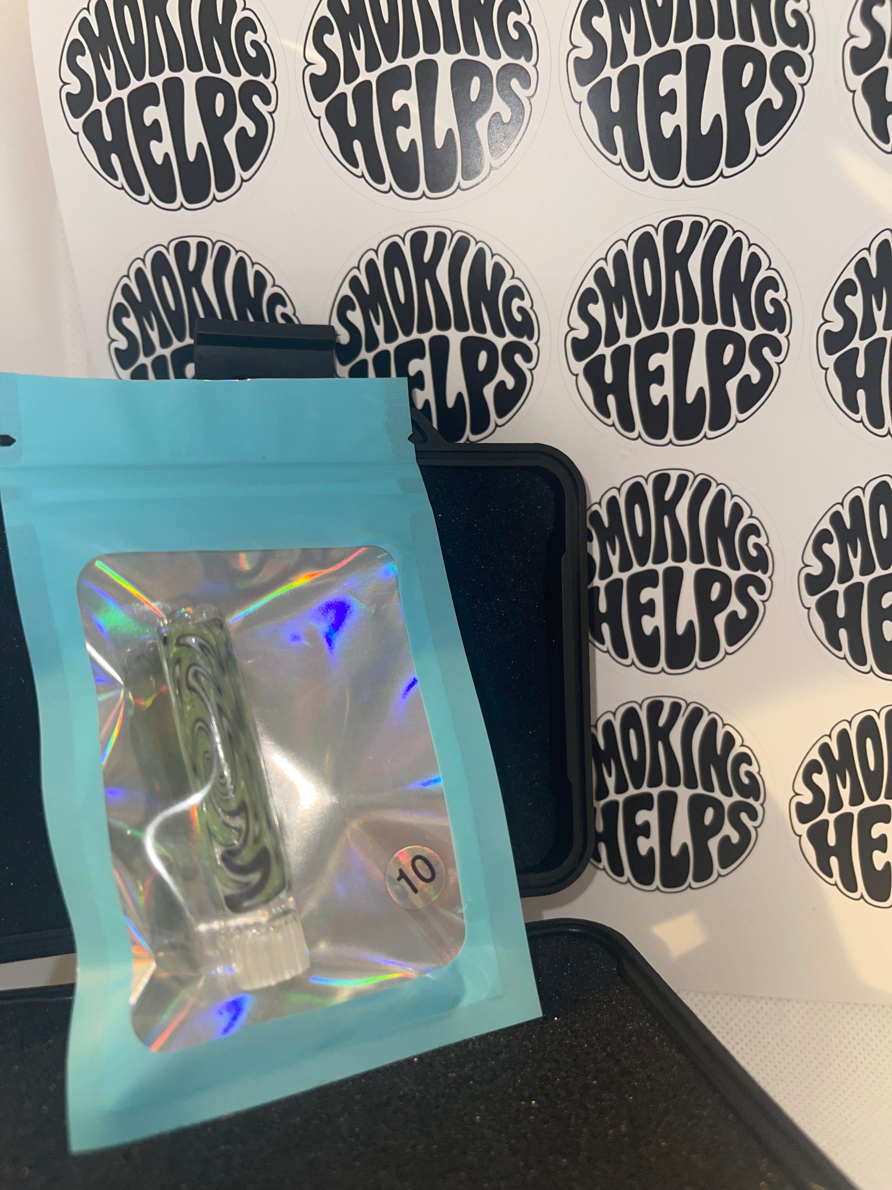 Sabai Glass Tip Dark Green and Black Green Horizontal Wave Rettichello Pattern
