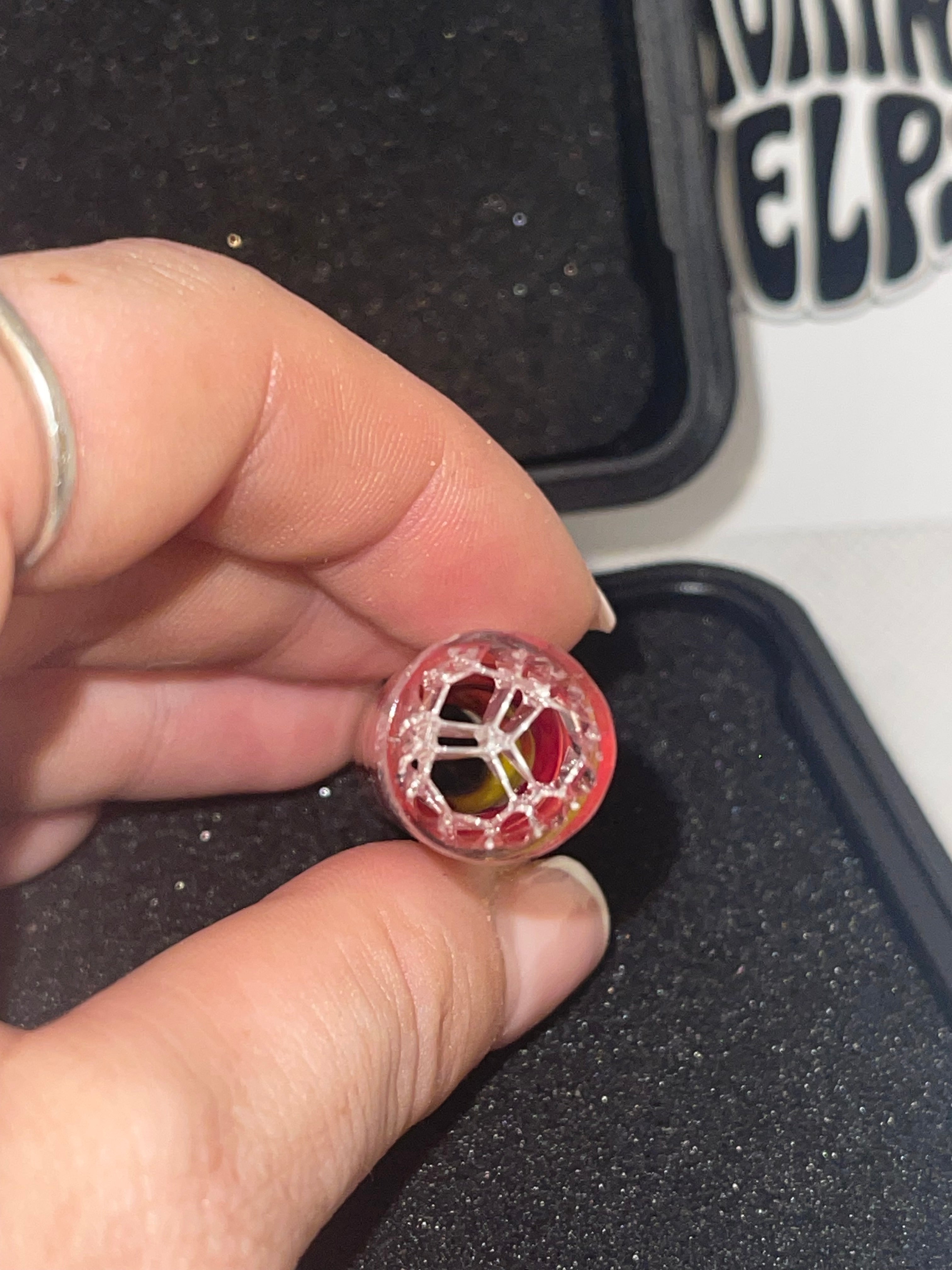Sabai Glass Tip Red Orange and Yellow Rettichello Pattern