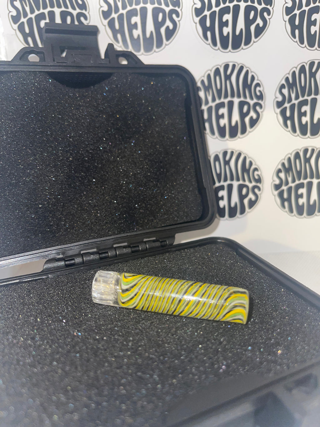 Sabai Glass Tip Light Green and Yellow Wave Rettichello Pattern