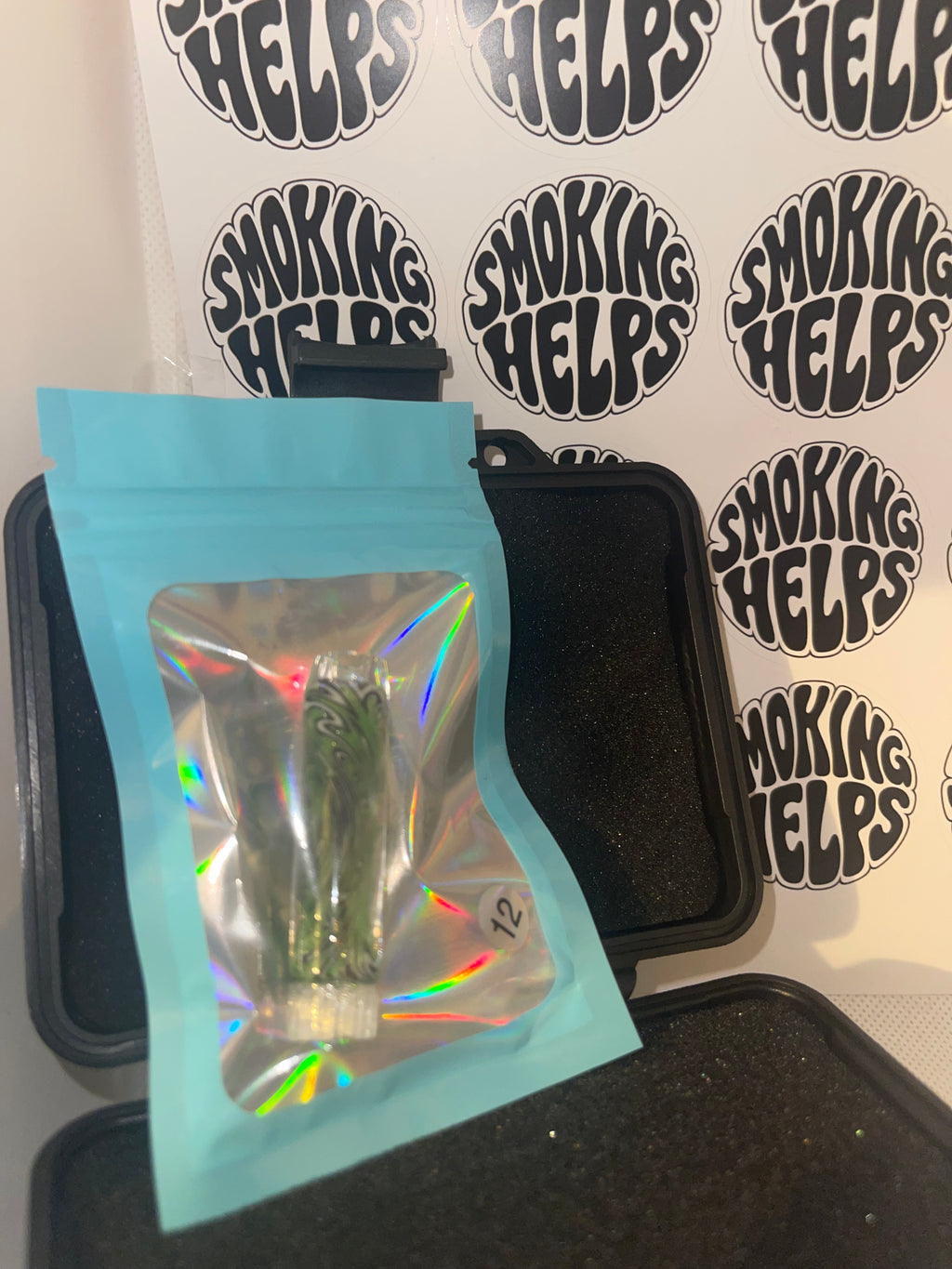 Sabai Glass Tip Dark Green and Black Green Horizontal Wave Rettichello Pattern