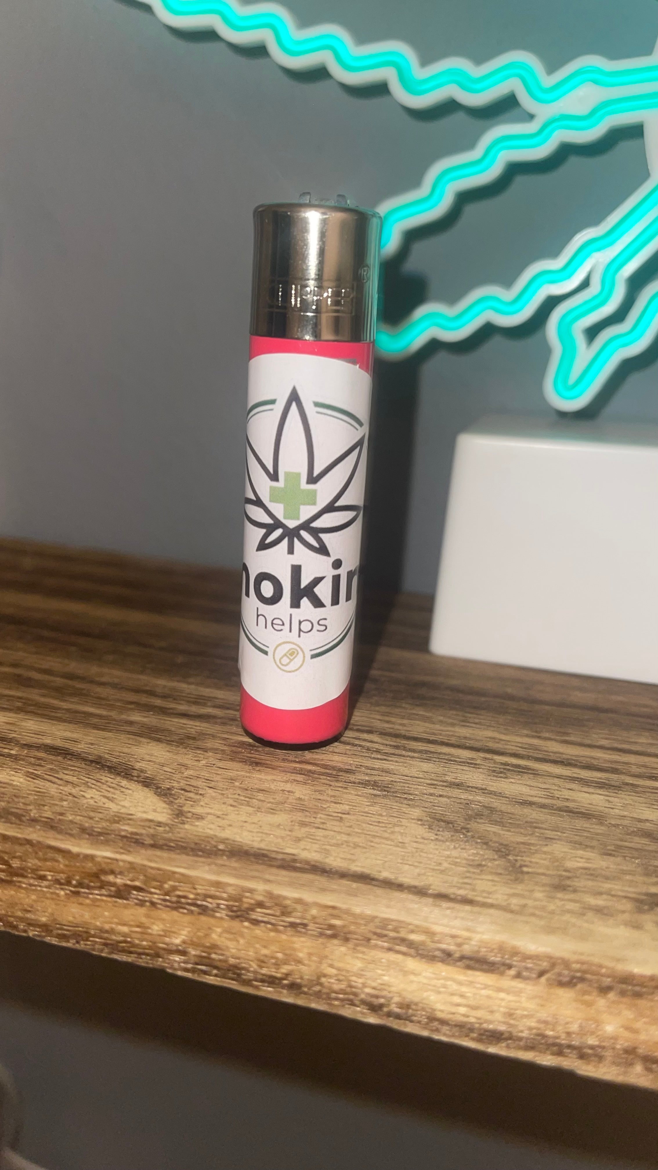 Smoking Helps Clipper