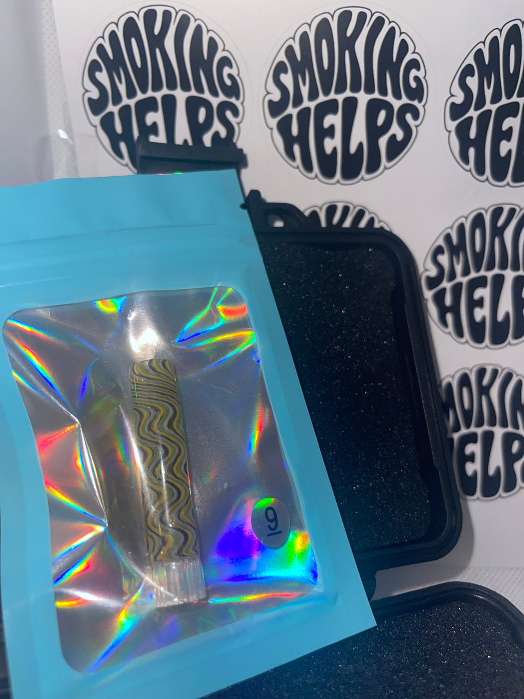 Sabai Glass Tip Light Green and Yellow Wave Rettichello Pattern