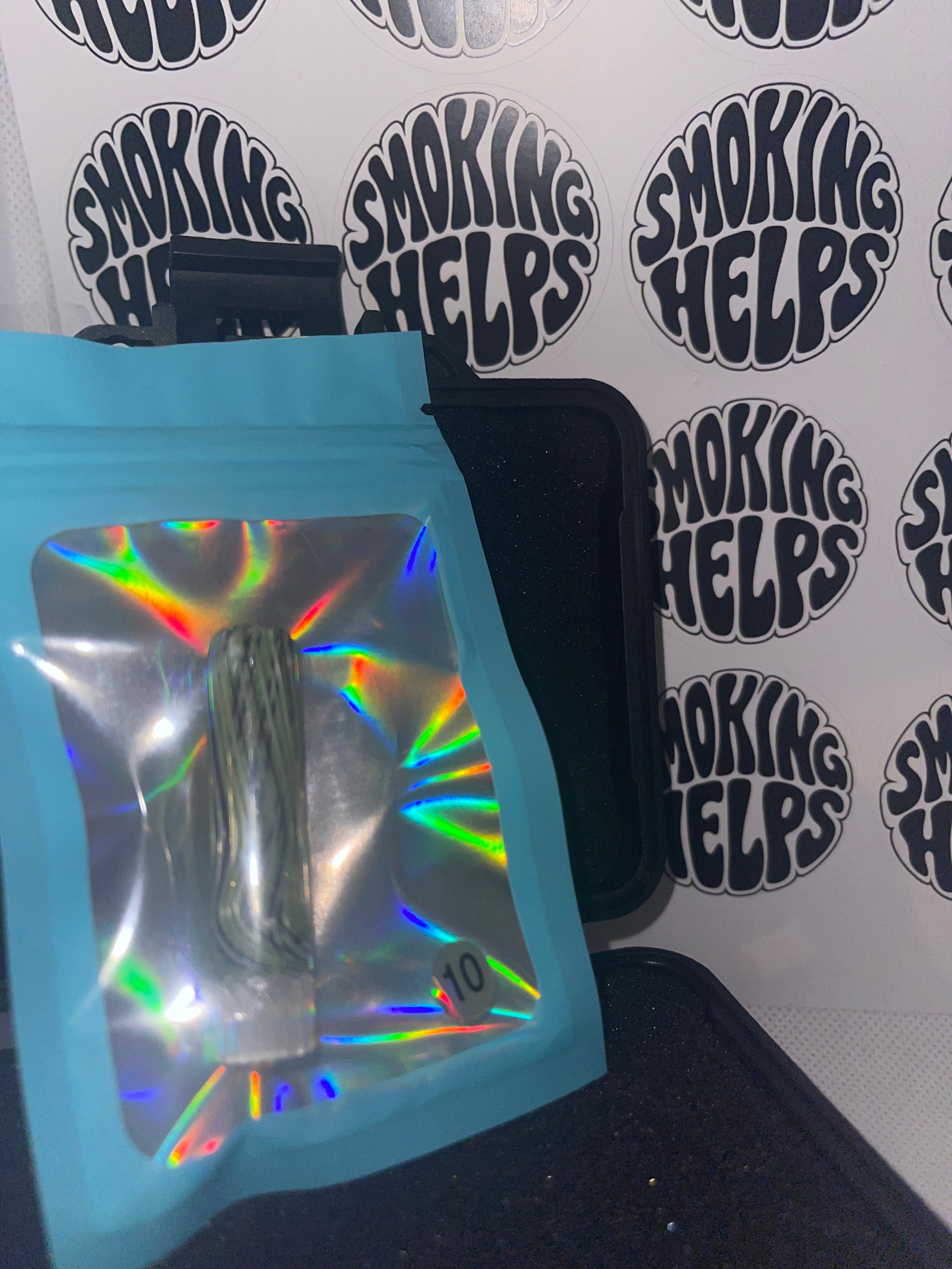 Sabai Glass Tip Dark Green and Black Green Vertical Wave Rettichello Pattern