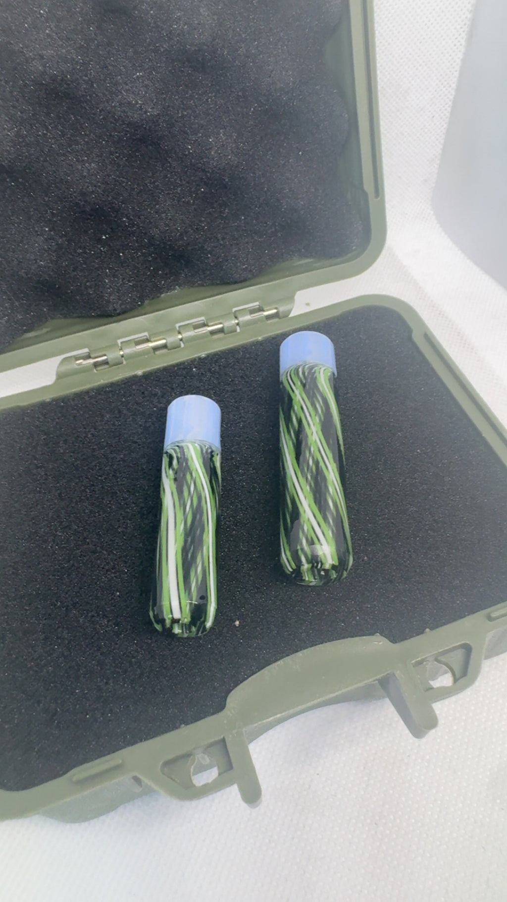 Sabai Glass Rettichello Tip on Midnight Blue
